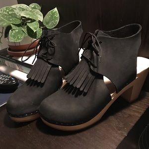 Bryr clogs sofie closed toe bootie size 39